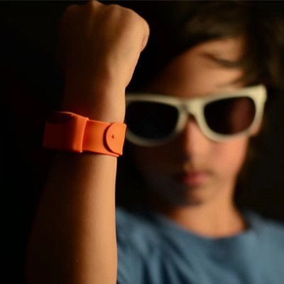 Moff 1001OR The Wearable Smart Toy Band - Orange Moff 1001OR The Wearable Smart Toy Band - Orange