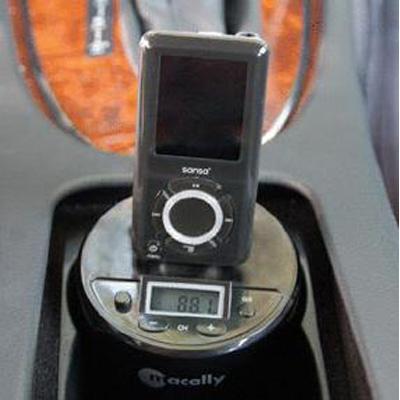 SN-FMCUP Full Channel FM Transmitter and Charger for SanDisk Sansa e200 series MP3 Players