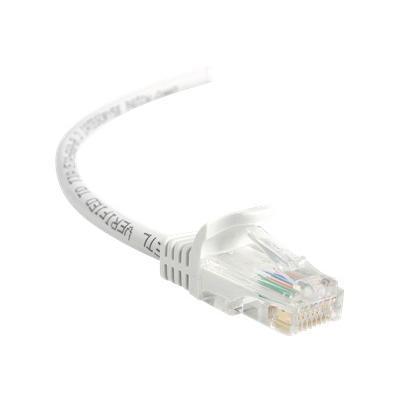 StarTech.com 45PATCH7WH 7 ft White Cat5e Cat 5 Snagless Patch Cable 7ft Patch cable RJ 45 M to RJ 45 M 7 ft UTP CAT 5e molded snagless whit